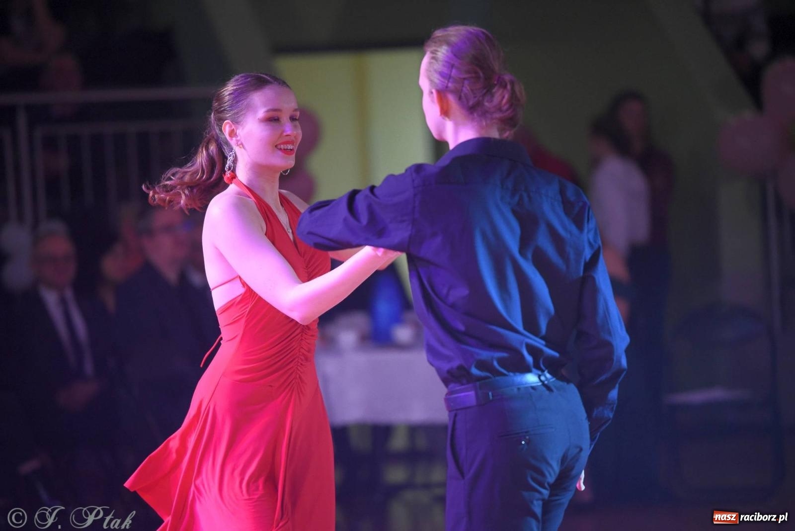 Zdjęcie w galerii na portalu naszraciborz.pl: XVI Karnawałowa Rewia Tańca w Raciborzu [FOTO i WIDEO] wiadomości z regionu