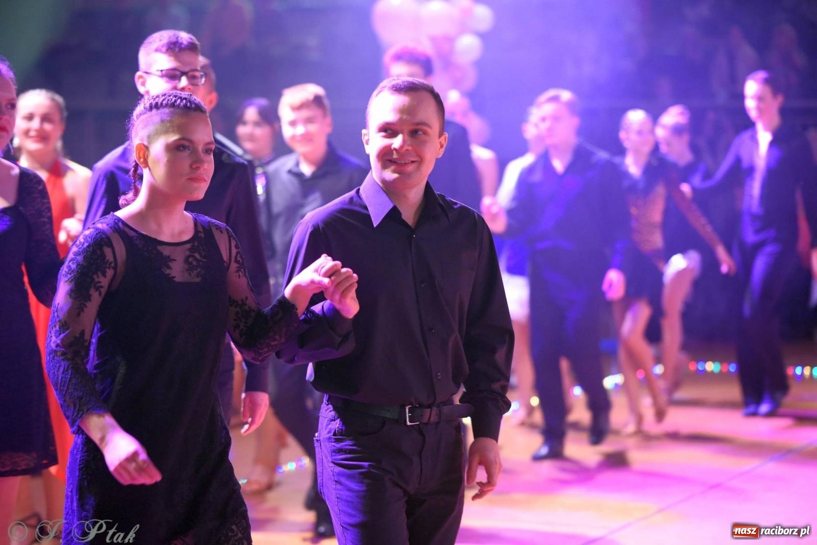 Zdjęcie w galerii na portalu naszraciborz.pl: XVI Karnawałowa Rewia Tańca w Raciborzu [FOTO i WIDEO] wiadomości z regionu