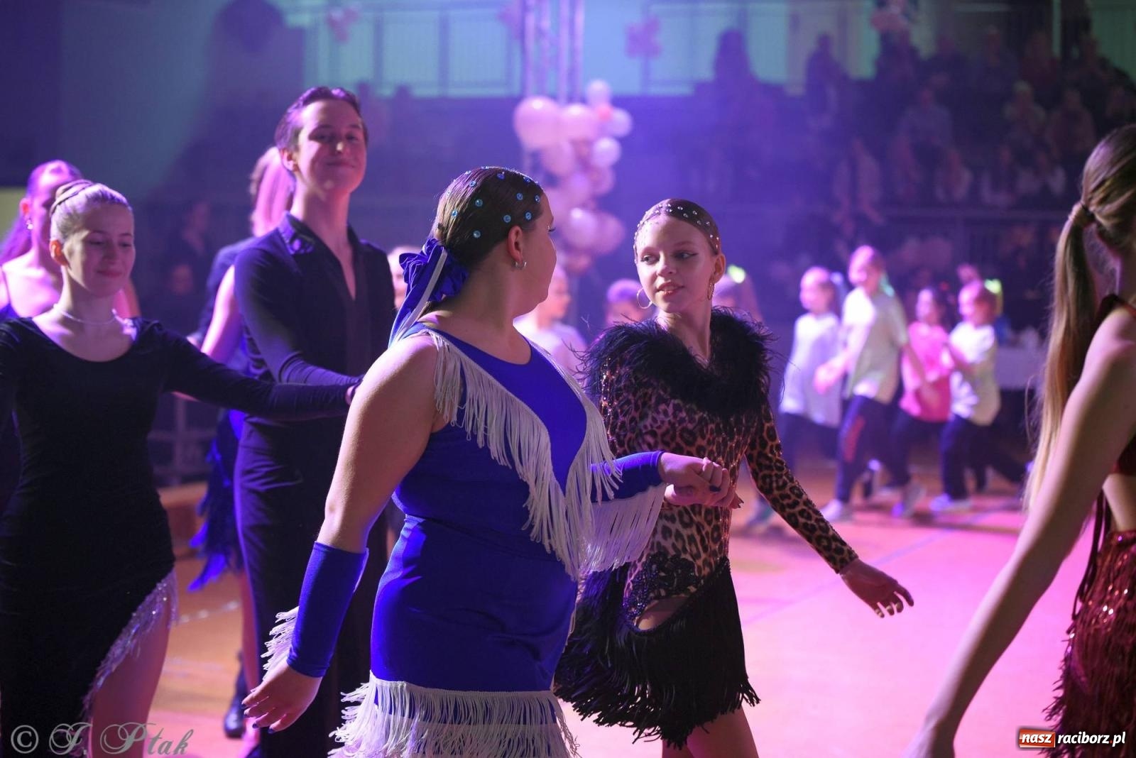Zdjęcie w galerii na portalu naszraciborz.pl: XVI Karnawałowa Rewia Tańca w Raciborzu [FOTO i WIDEO] wiadomości z regionu