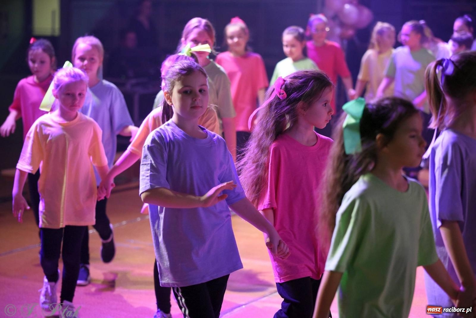 Zdjęcie w galerii na portalu naszraciborz.pl: XVI Karnawałowa Rewia Tańca w Raciborzu [FOTO i WIDEO] wiadomości z regionu