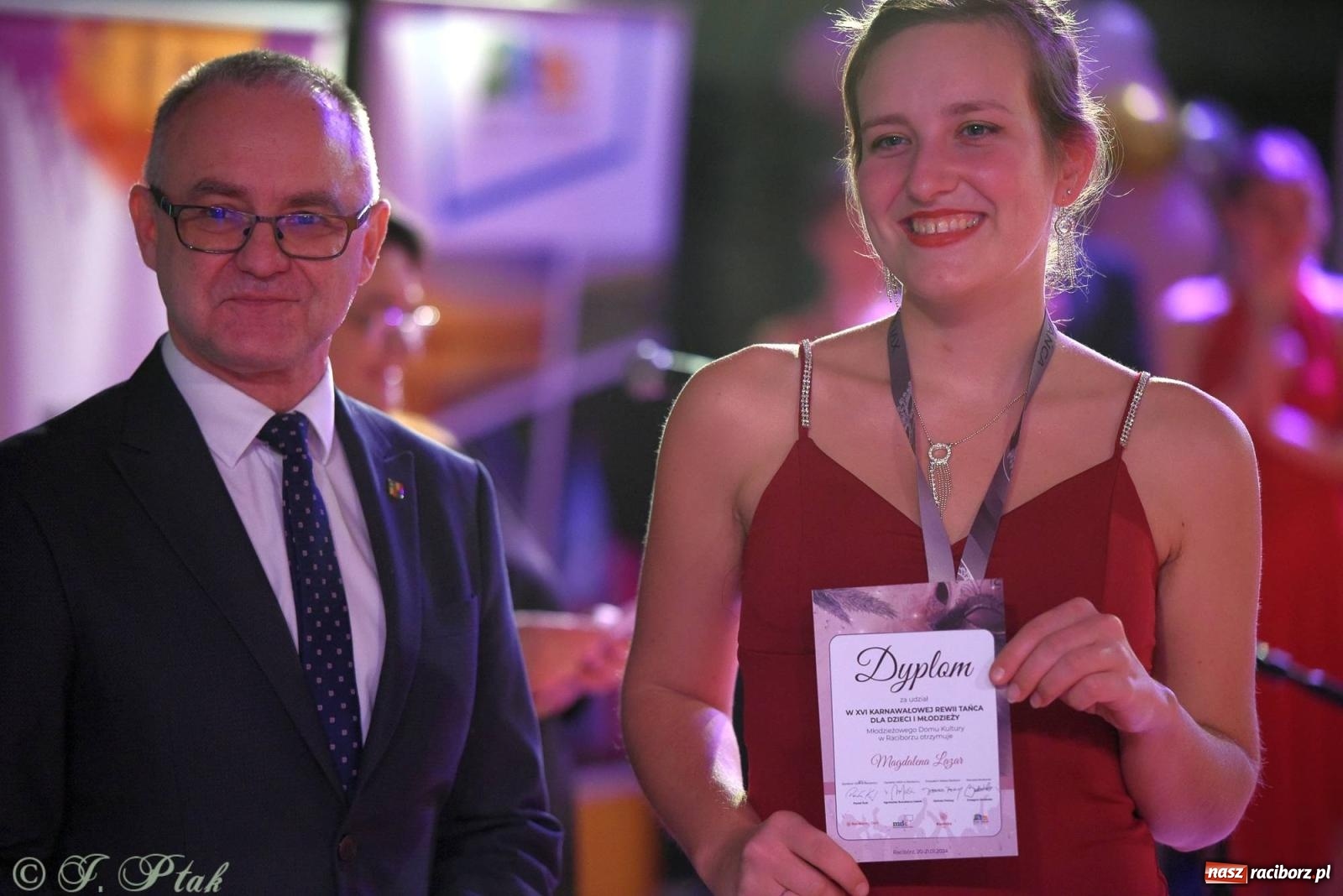 Zdjęcie w galerii na portalu naszraciborz.pl: XVI Karnawałowa Rewia Tańca w Raciborzu [FOTO i WIDEO] wiadomości z regionu