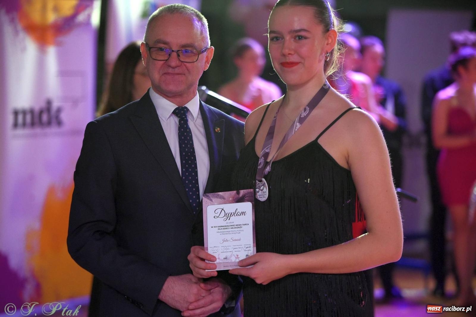 Zdjęcie w galerii na portalu naszraciborz.pl: XVI Karnawałowa Rewia Tańca w Raciborzu [FOTO i WIDEO] wiadomości z regionu