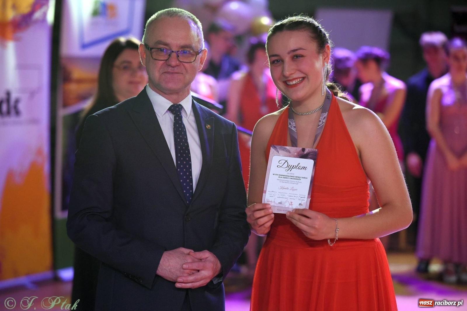 Zdjęcie w galerii na portalu naszraciborz.pl: XVI Karnawałowa Rewia Tańca w Raciborzu [FOTO i WIDEO] wiadomości z regionu