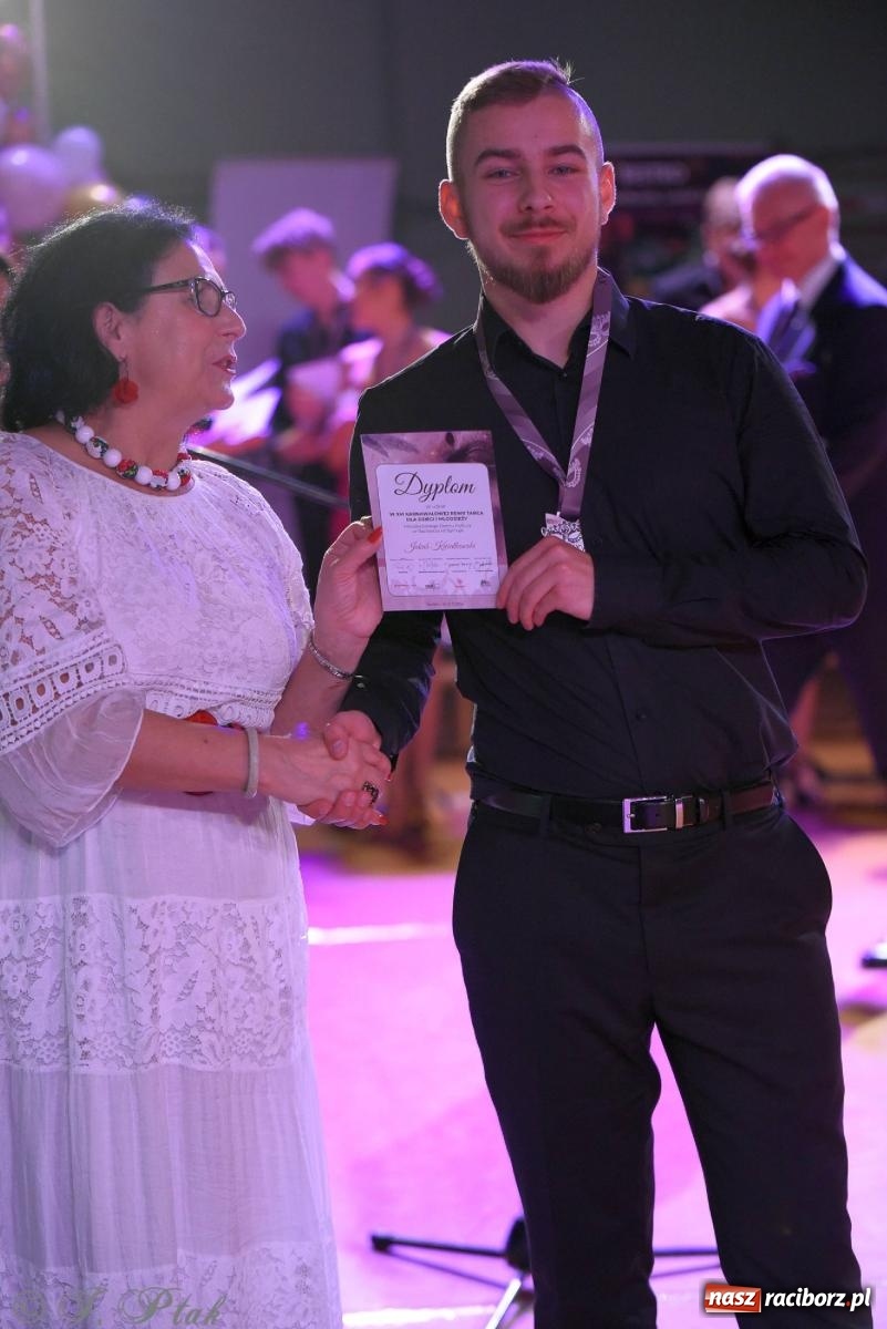 Zdjęcie w galerii na portalu naszraciborz.pl: XVI Karnawałowa Rewia Tańca w Raciborzu [FOTO i WIDEO] wiadomości z regionu