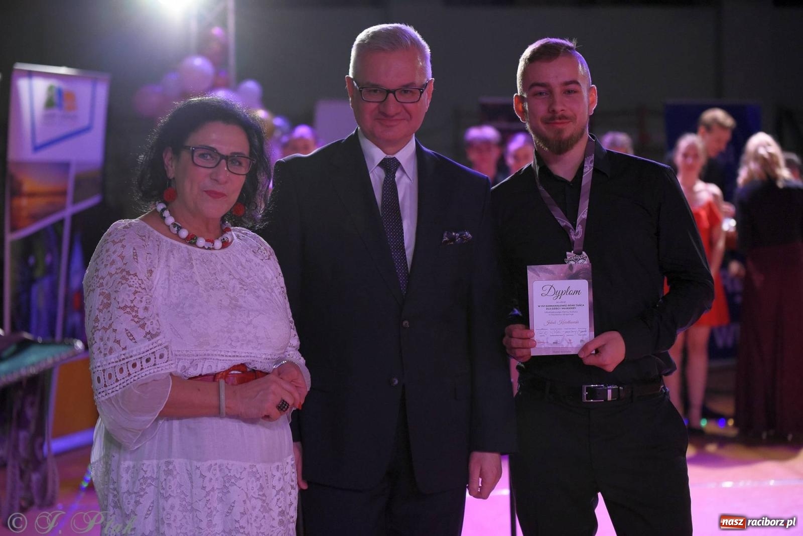 Zdjęcie w galerii na portalu naszraciborz.pl: XVI Karnawałowa Rewia Tańca w Raciborzu [FOTO i WIDEO] wiadomości z regionu