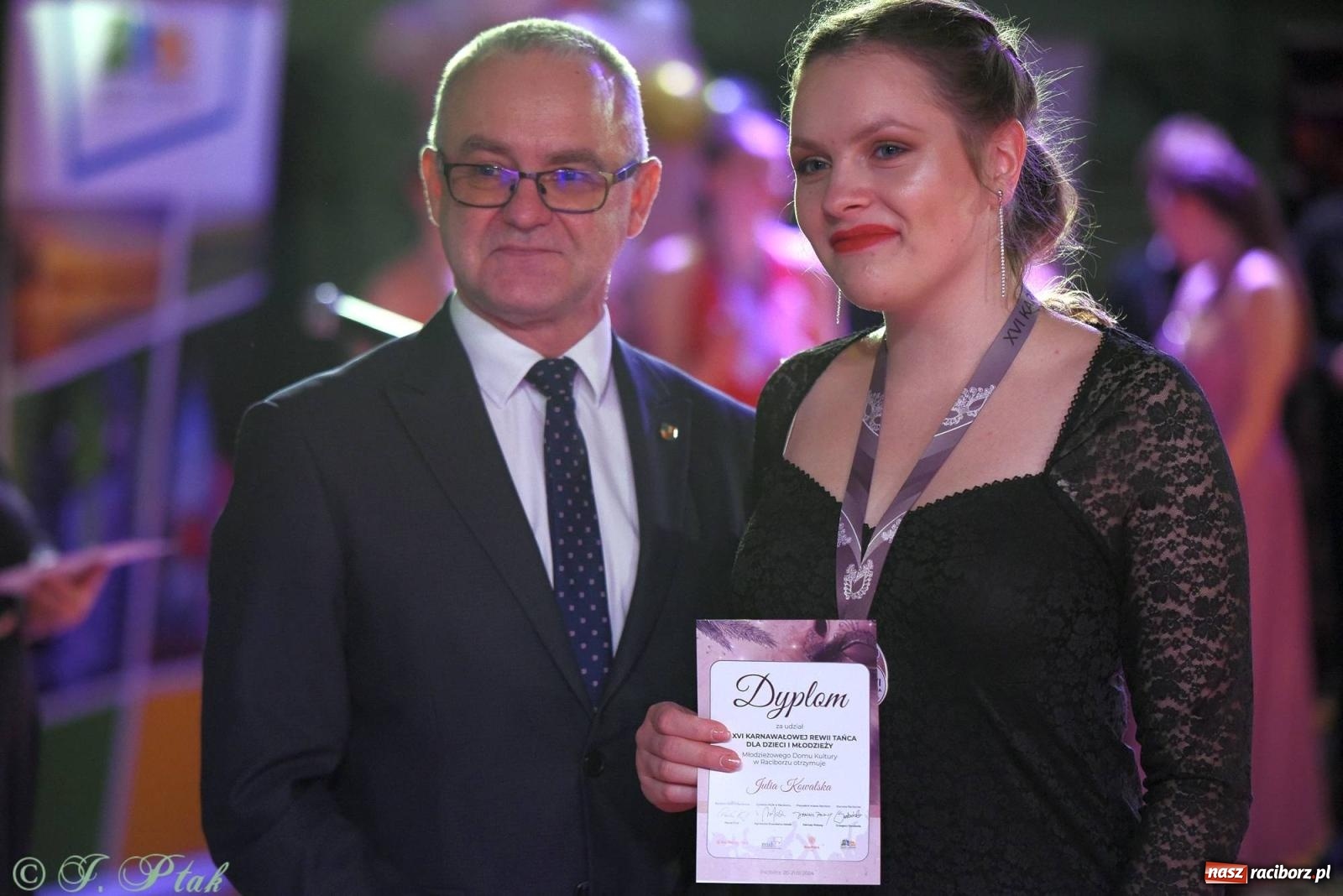 Zdjęcie w galerii na portalu naszraciborz.pl: XVI Karnawałowa Rewia Tańca w Raciborzu [FOTO i WIDEO] wiadomości z regionu