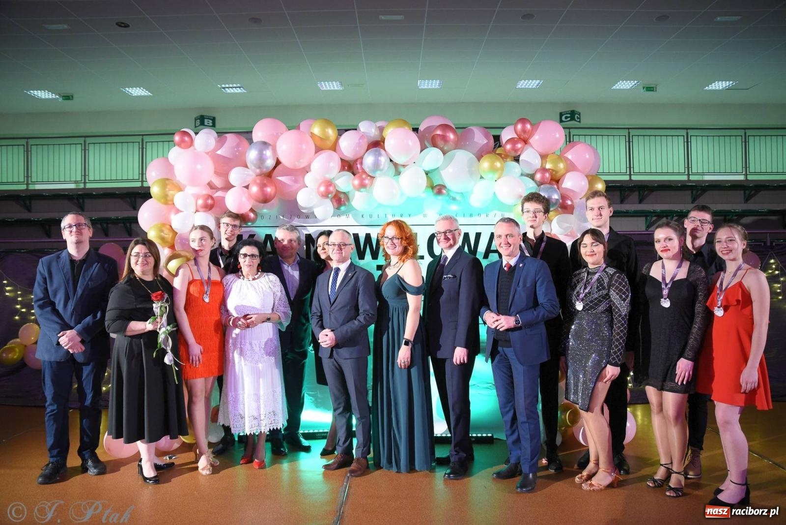 Zdjęcie w galerii na portalu naszraciborz.pl: XVI Karnawałowa Rewia Tańca w Raciborzu [FOTO i WIDEO] wiadomości z regionu