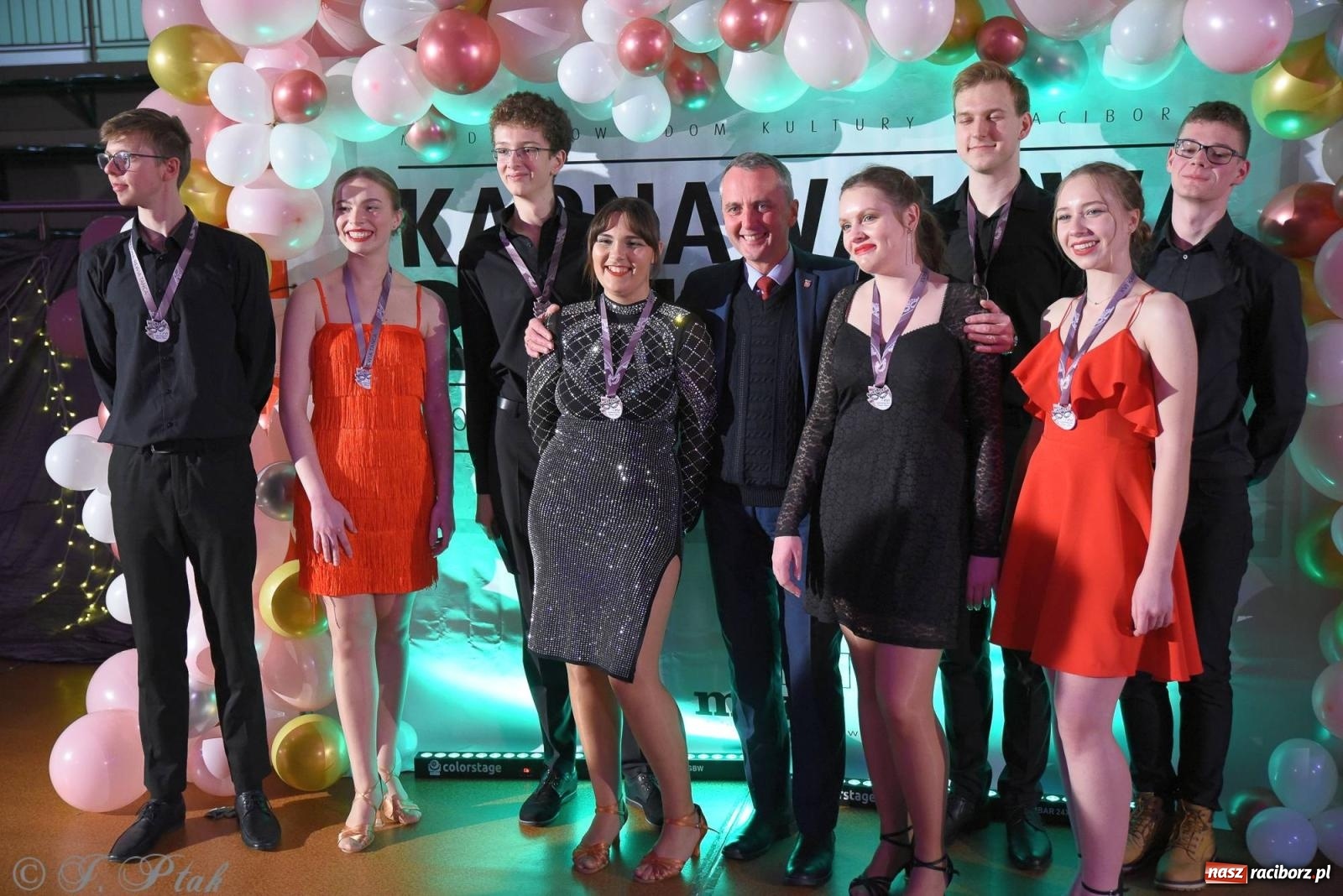 Zdjęcie w galerii na portalu naszraciborz.pl: XVI Karnawałowa Rewia Tańca w Raciborzu [FOTO i WIDEO] wiadomości z regionu