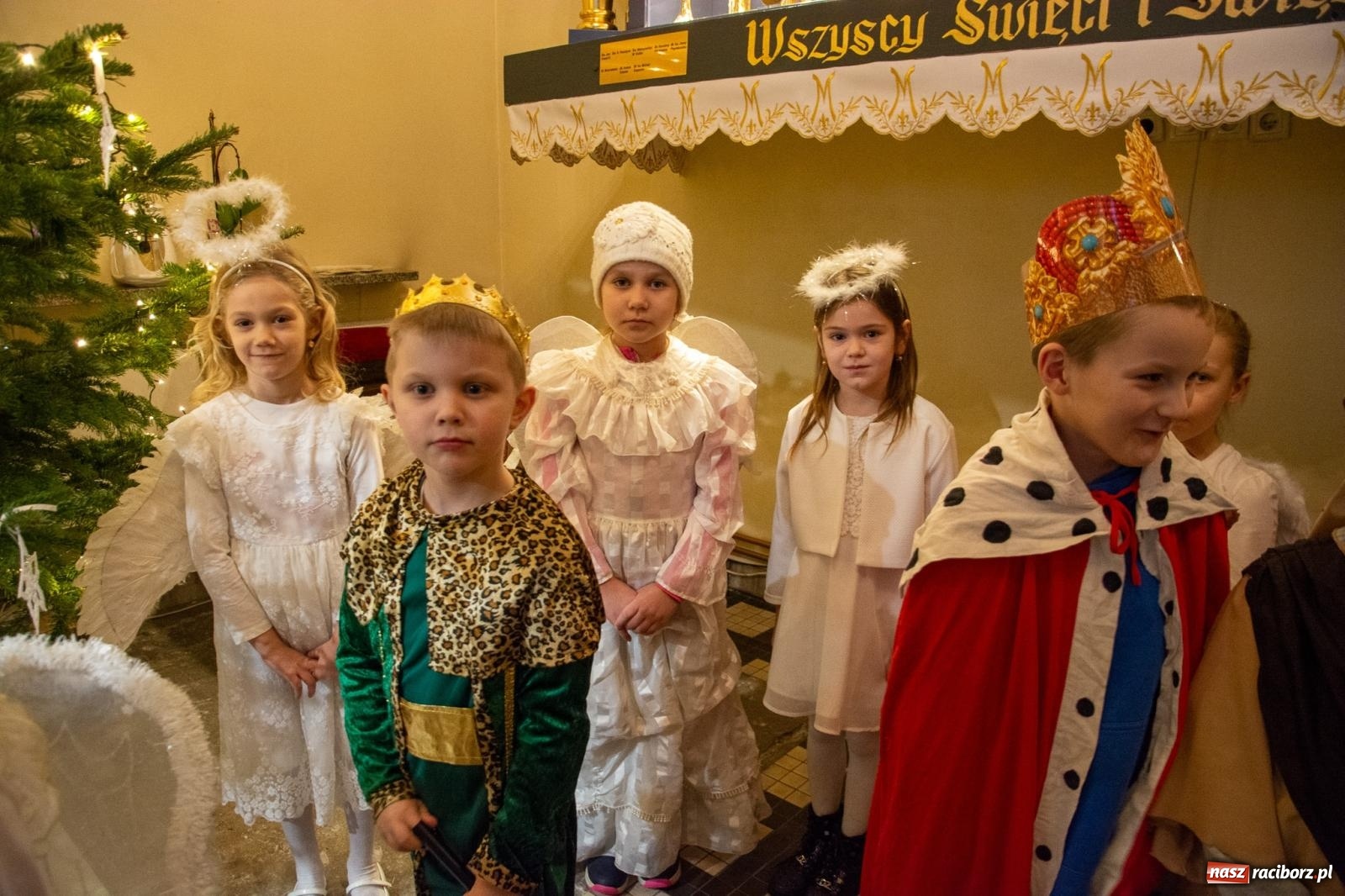 Zdjęcie w galerii na portalu naszraciborz.pl: Brzeskie kolędowanie przy żłóbku [FOTO i WIDEO] wiadomości z regionu