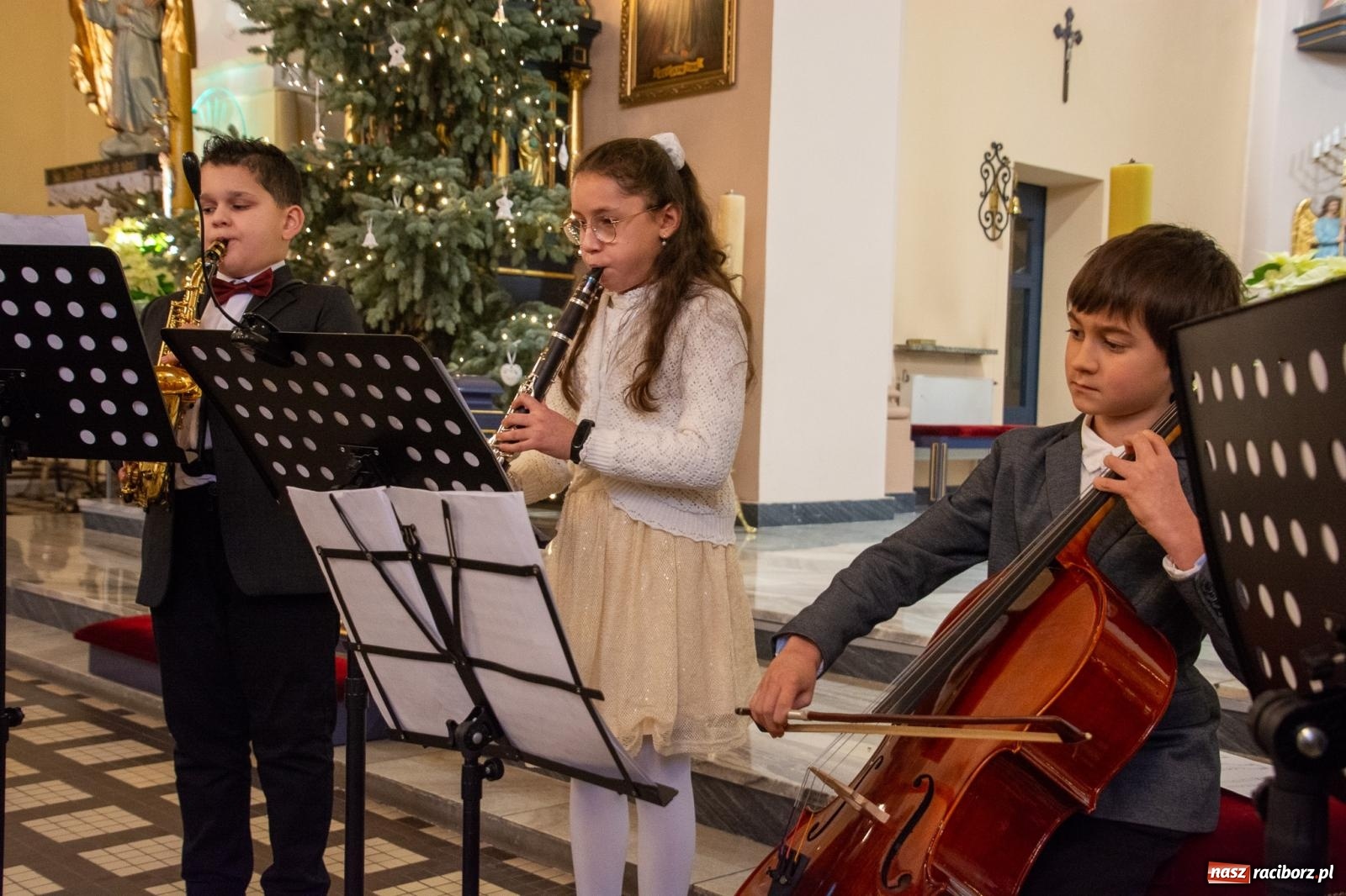 Zdjęcie w galerii na portalu naszraciborz.pl: Brzeskie kolędowanie przy żłóbku [FOTO i WIDEO] wiadomości z regionu