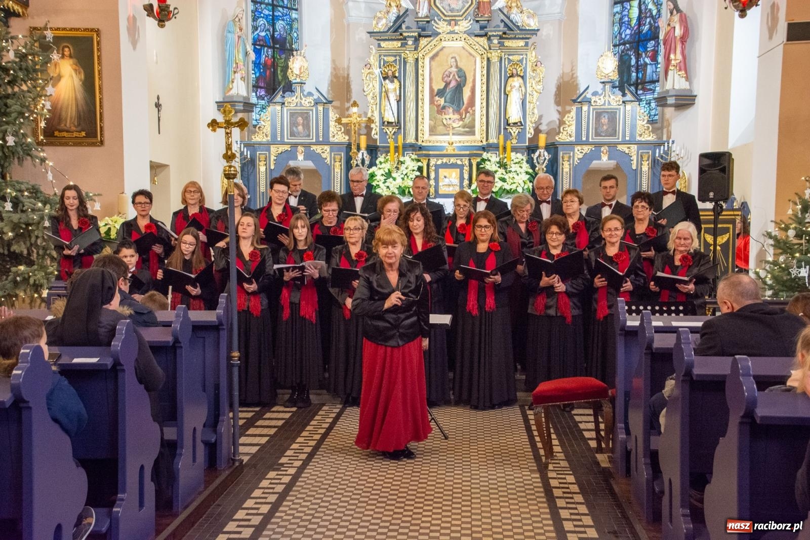 Zdjęcie w galerii na portalu naszraciborz.pl: Brzeskie kolędowanie przy żłóbku [FOTO i WIDEO] wiadomości z regionu