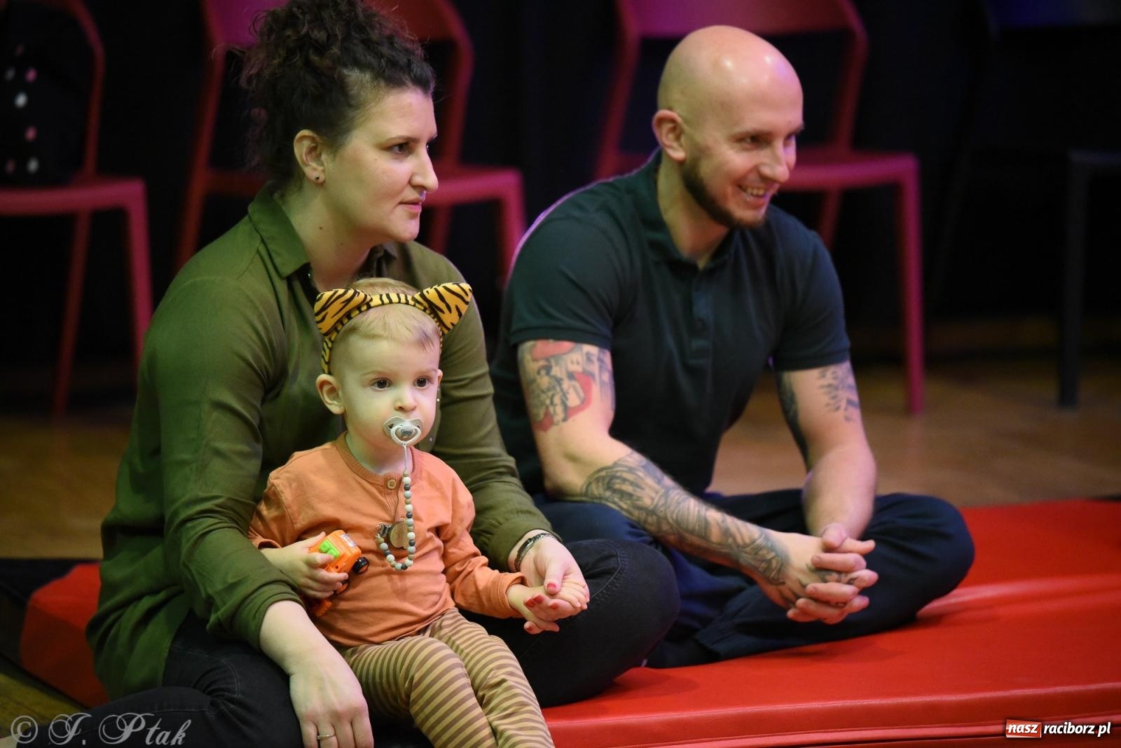 Zdjęcie w galerii na portalu naszraciborz.pl: Maluchy w krainie dźwięku i karnawał [FOTO i WIDEO] wiadomości z regionu