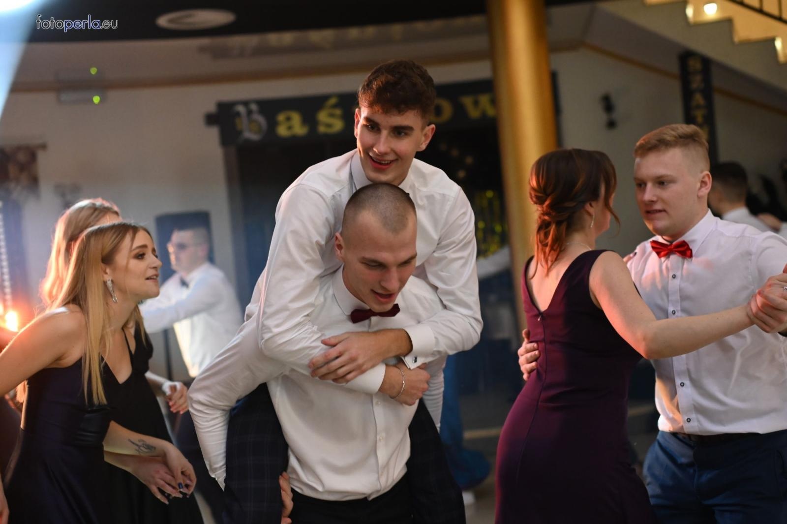 Zdjęcie w galerii na portalu naszraciborz.pl: Studniówka Budowlanki i Gastronomika na bis! [FOTO] wiadomości z regionu