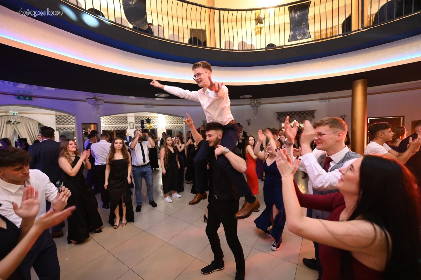 Zdjęcie w galerii na portalu naszraciborz.pl: Studniówka Budowlanki i Gastronomika na bis! [FOTO] wiadomości z regionu