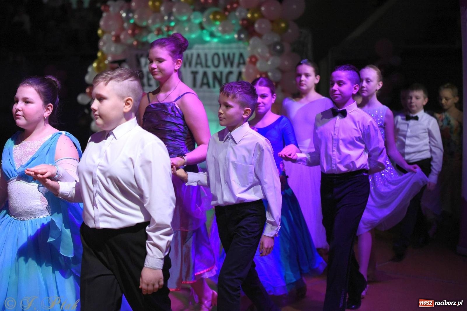 Zdjęcie w galerii na portalu naszraciborz.pl: XVI Karnawałowa Rewia Tańca w Raciborzu - dzień drugi [FOTO i WIDEO] wiadomości z regionu