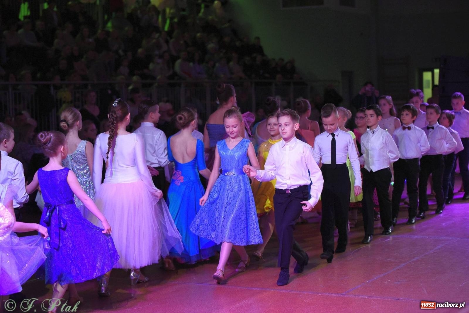 Zdjęcie w galerii na portalu naszraciborz.pl: XVI Karnawałowa Rewia Tańca w Raciborzu - dzień drugi [FOTO i WIDEO] wiadomości z regionu