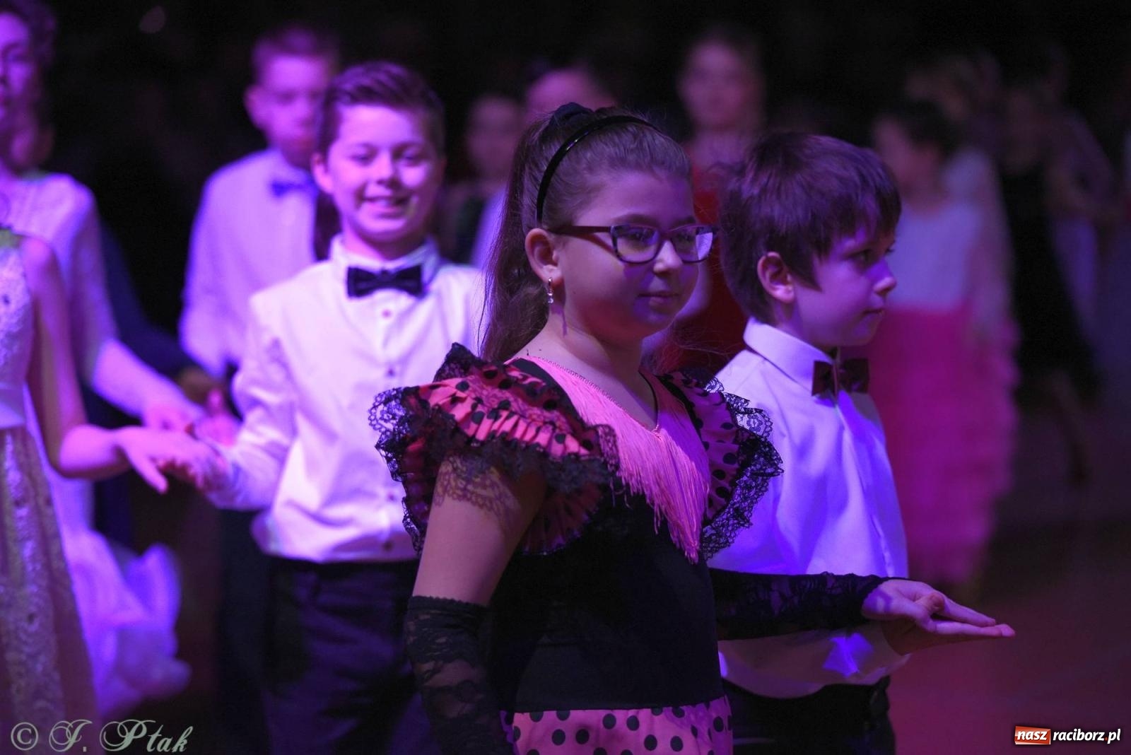 Zdjęcie w galerii na portalu naszraciborz.pl: XVI Karnawałowa Rewia Tańca w Raciborzu - dzień drugi [FOTO i WIDEO] wiadomości z regionu
