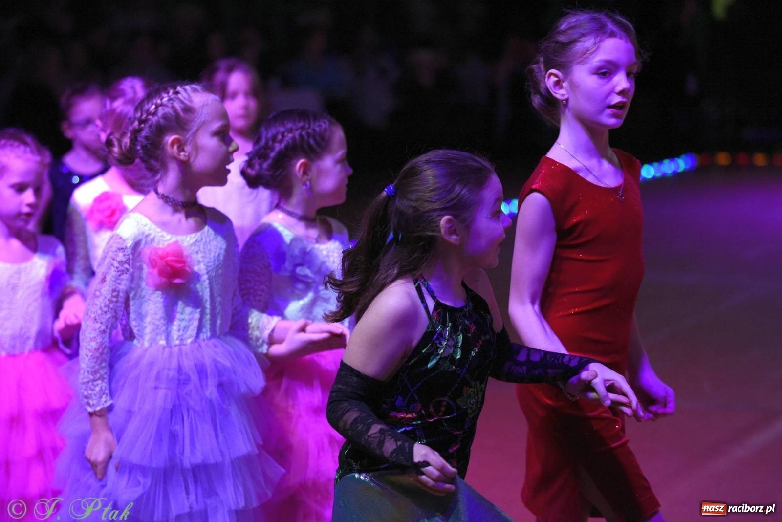 Zdjęcie w galerii na portalu naszraciborz.pl: XVI Karnawałowa Rewia Tańca w Raciborzu - dzień drugi [FOTO i WIDEO] wiadomości z regionu