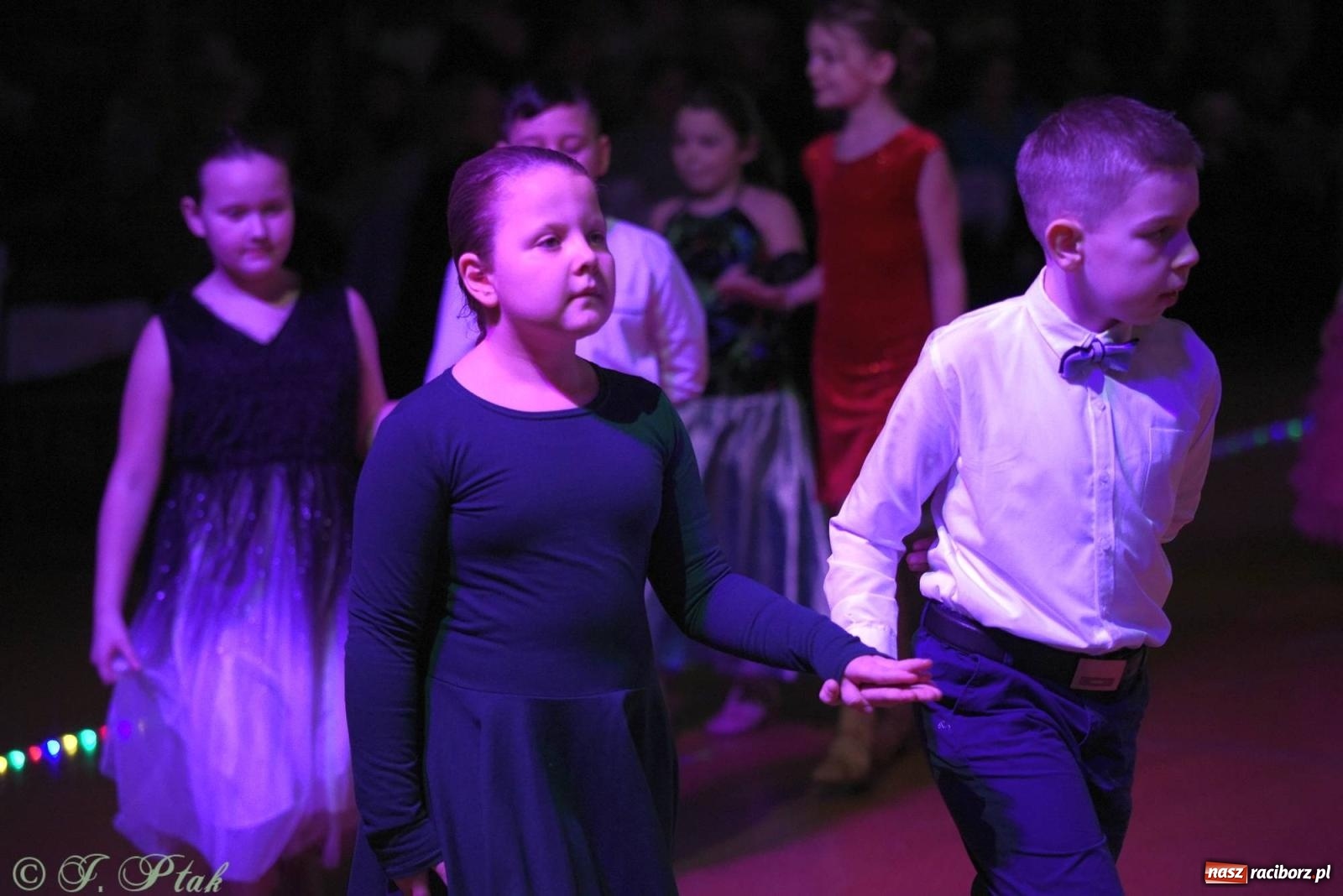 Zdjęcie w galerii na portalu naszraciborz.pl: XVI Karnawałowa Rewia Tańca w Raciborzu - dzień drugi [FOTO i WIDEO] wiadomości z regionu