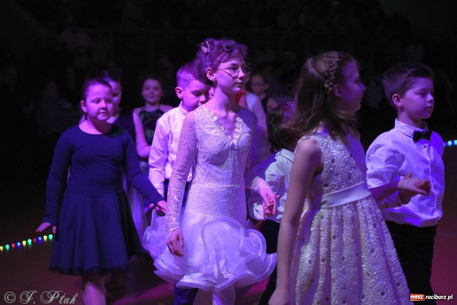 Zdjęcie w galerii na portalu naszraciborz.pl: XVI Karnawałowa Rewia Tańca w Raciborzu - dzień drugi [FOTO i WIDEO] wiadomości z regionu