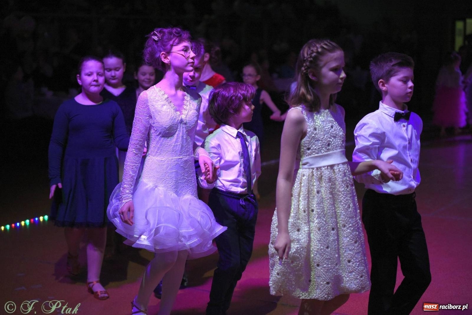 Zdjęcie w galerii na portalu naszraciborz.pl: XVI Karnawałowa Rewia Tańca w Raciborzu - dzień drugi [FOTO i WIDEO] wiadomości z regionu