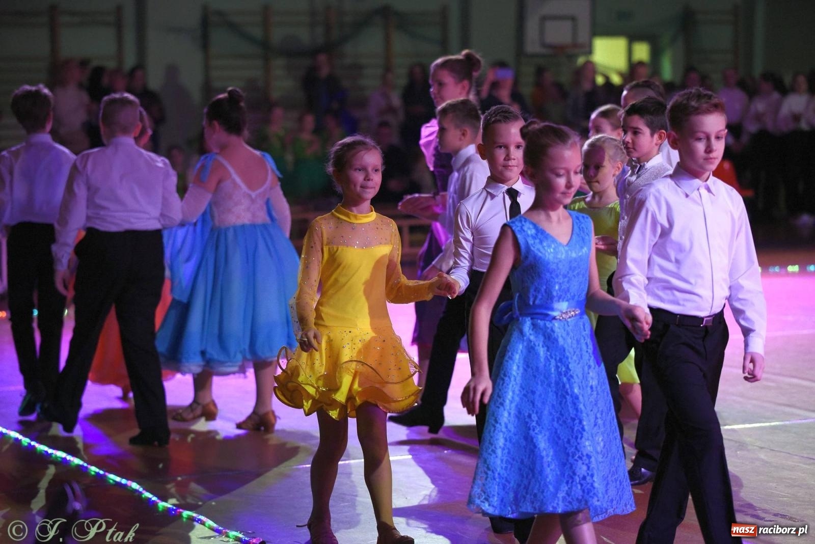 Zdjęcie w galerii na portalu naszraciborz.pl: XVI Karnawałowa Rewia Tańca w Raciborzu - dzień drugi [FOTO i WIDEO] wiadomości z regionu