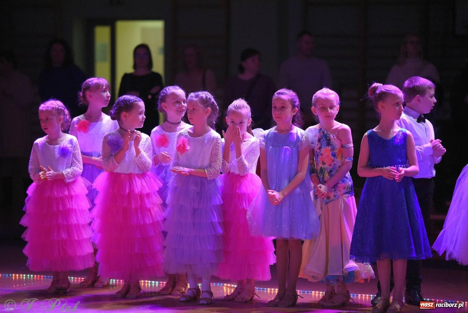 Zdjęcie w galerii na portalu naszraciborz.pl: XVI Karnawałowa Rewia Tańca w Raciborzu - dzień drugi [FOTO i WIDEO] wiadomości z regionu