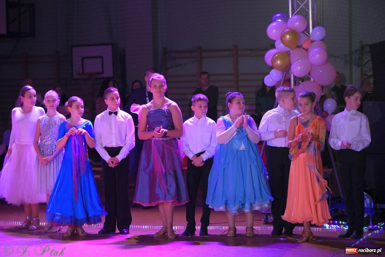 Zdjęcie w galerii na portalu naszraciborz.pl: XVI Karnawałowa Rewia Tańca w Raciborzu - dzień drugi [FOTO i WIDEO] wiadomości z regionu