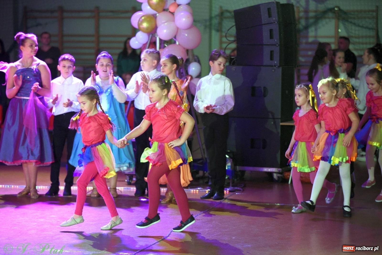 Zdjęcie w galerii na portalu naszraciborz.pl: XVI Karnawałowa Rewia Tańca w Raciborzu - dzień drugi [FOTO i WIDEO] wiadomości z regionu