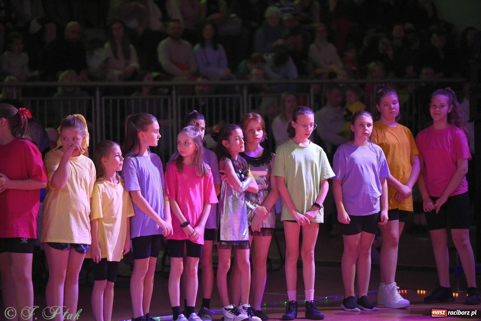 Zdjęcie w galerii na portalu naszraciborz.pl: XVI Karnawałowa Rewia Tańca w Raciborzu - dzień drugi [FOTO i WIDEO] wiadomości z regionu