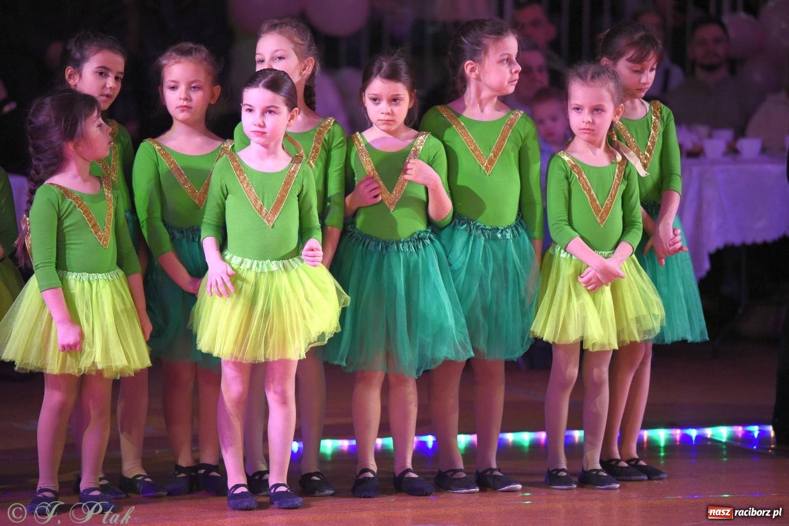 Zdjęcie w galerii na portalu naszraciborz.pl: XVI Karnawałowa Rewia Tańca w Raciborzu - dzień drugi [FOTO i WIDEO] wiadomości z regionu