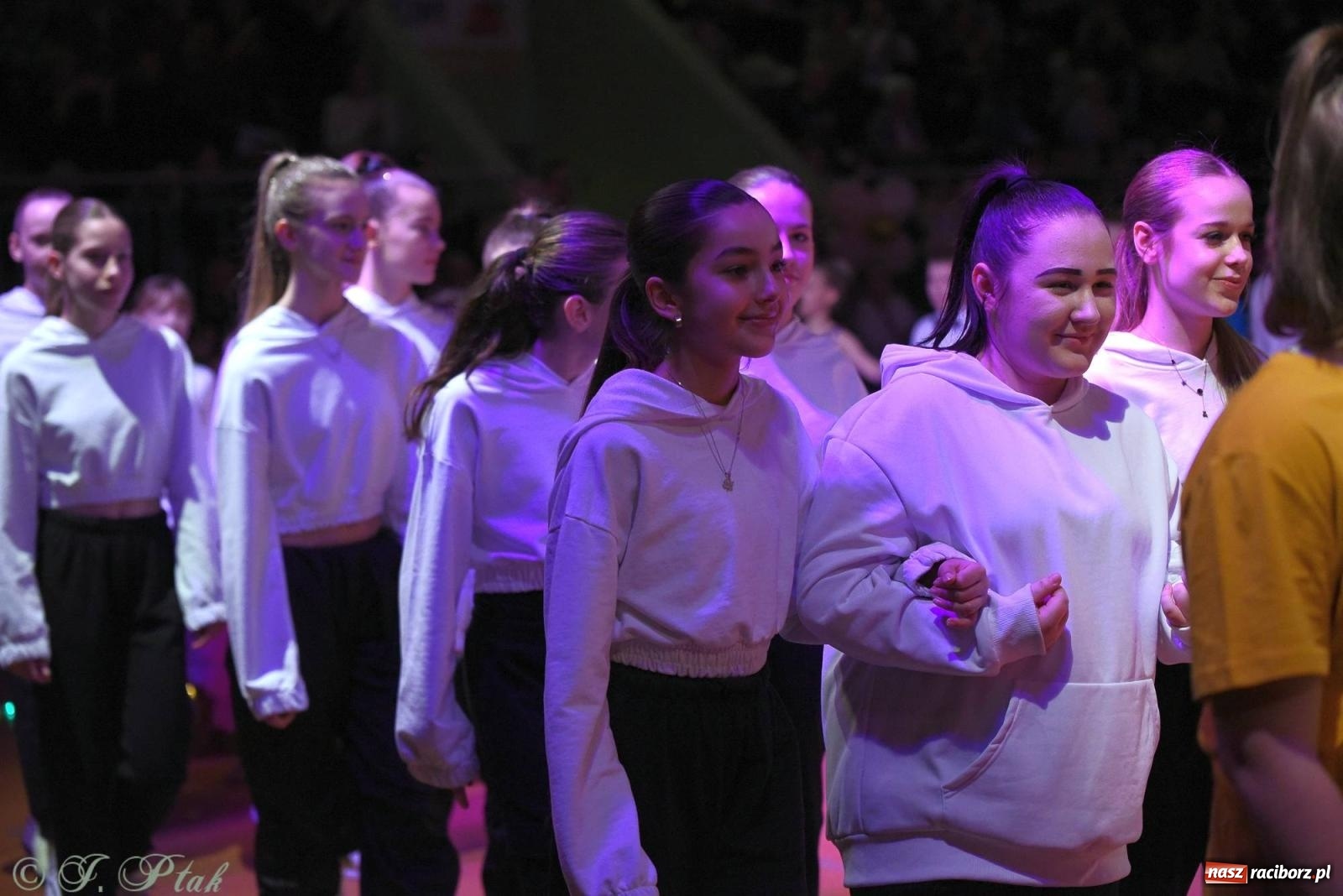 Zdjęcie w galerii na portalu naszraciborz.pl: XVI Karnawałowa Rewia Tańca w Raciborzu - dzień drugi [FOTO i WIDEO] wiadomości z regionu