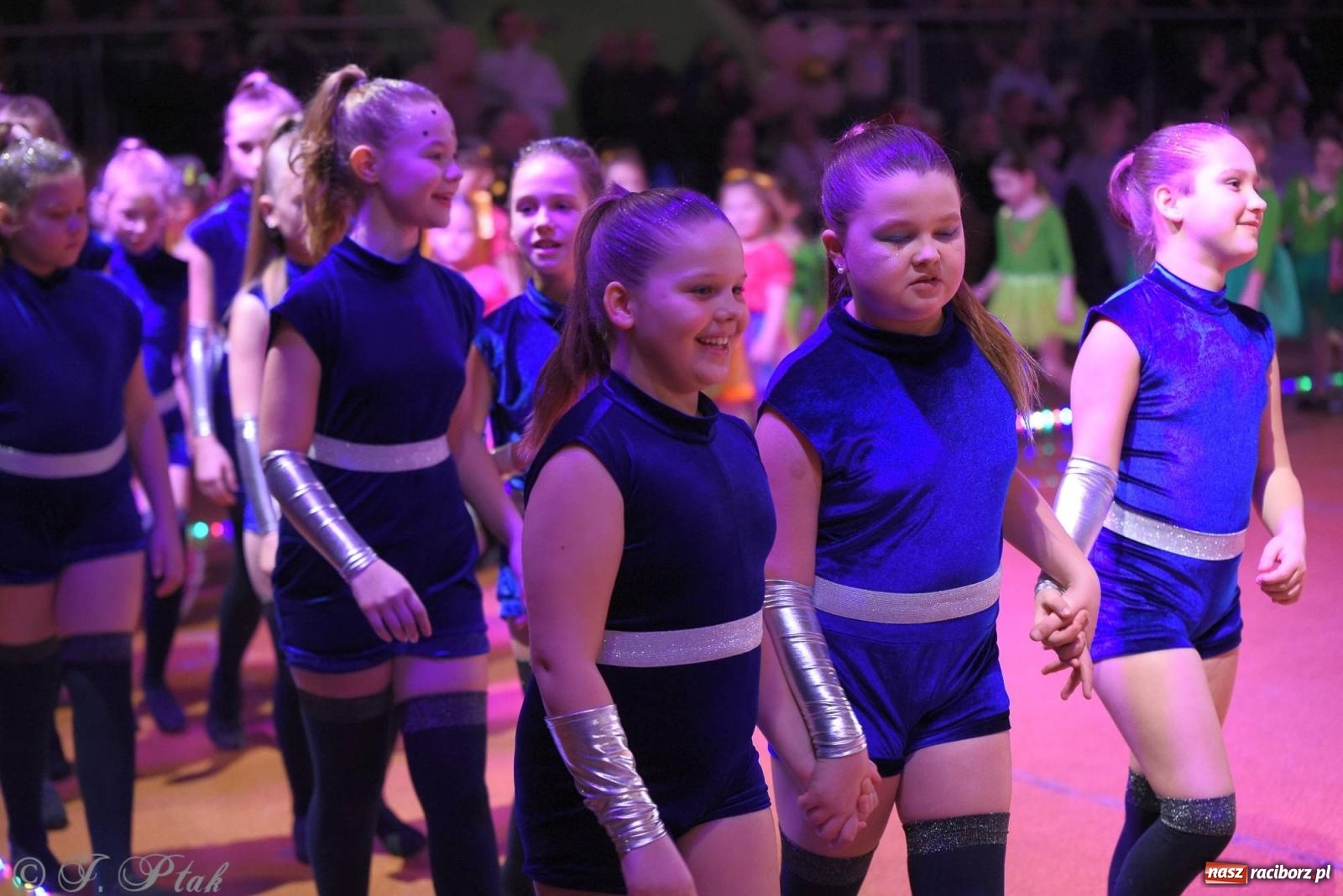 Zdjęcie w galerii na portalu naszraciborz.pl: XVI Karnawałowa Rewia Tańca w Raciborzu - dzień drugi [FOTO i WIDEO] wiadomości z regionu