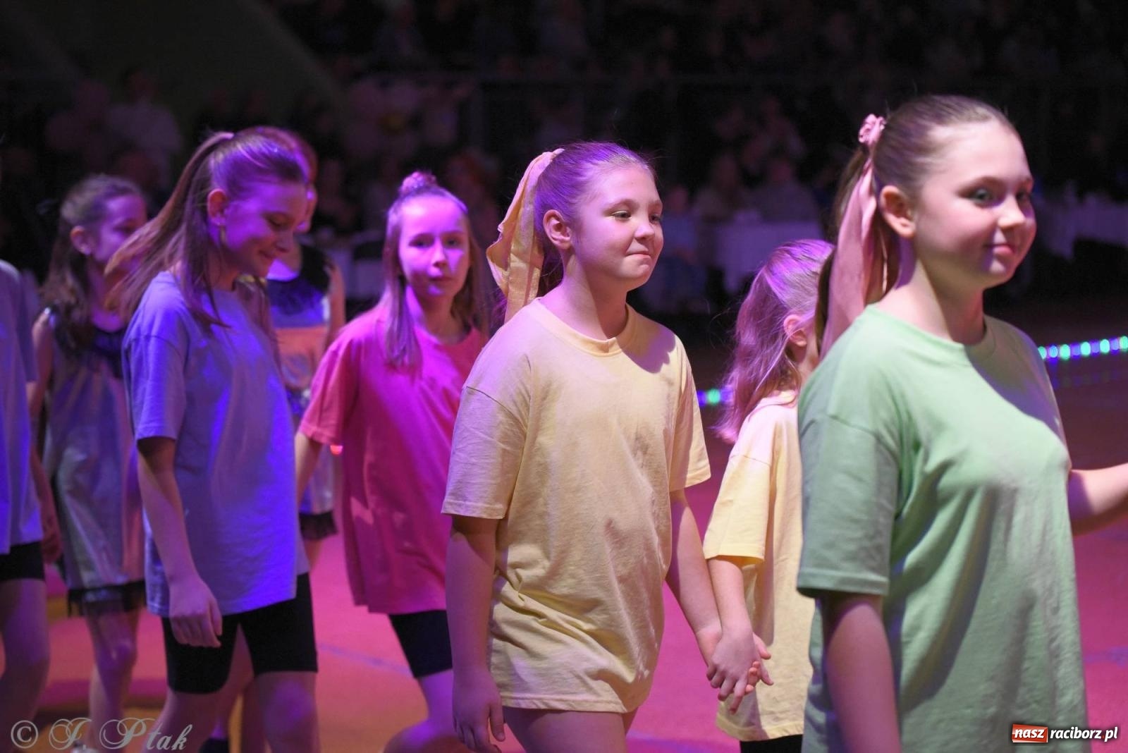 Zdjęcie w galerii na portalu naszraciborz.pl: XVI Karnawałowa Rewia Tańca w Raciborzu - dzień drugi [FOTO i WIDEO] wiadomości z regionu