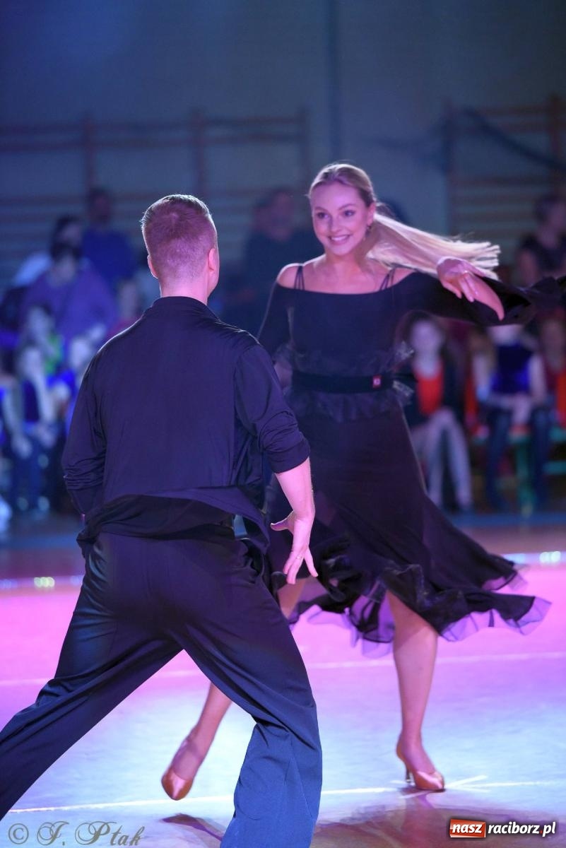 Zdjęcie w galerii na portalu naszraciborz.pl: XVI Karnawałowa Rewia Tańca w Raciborzu - dzień drugi [FOTO i WIDEO] wiadomości z regionu