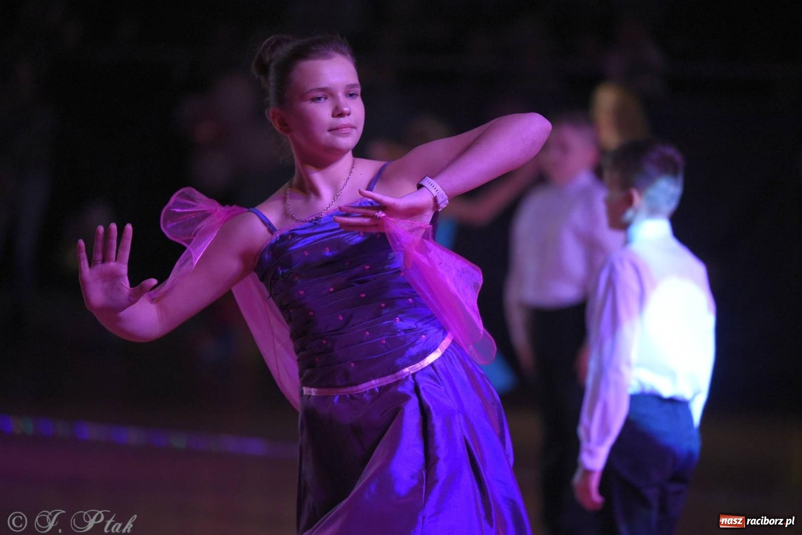 Zdjęcie w galerii na portalu naszraciborz.pl: XVI Karnawałowa Rewia Tańca w Raciborzu - dzień drugi [FOTO i WIDEO] wiadomości z regionu