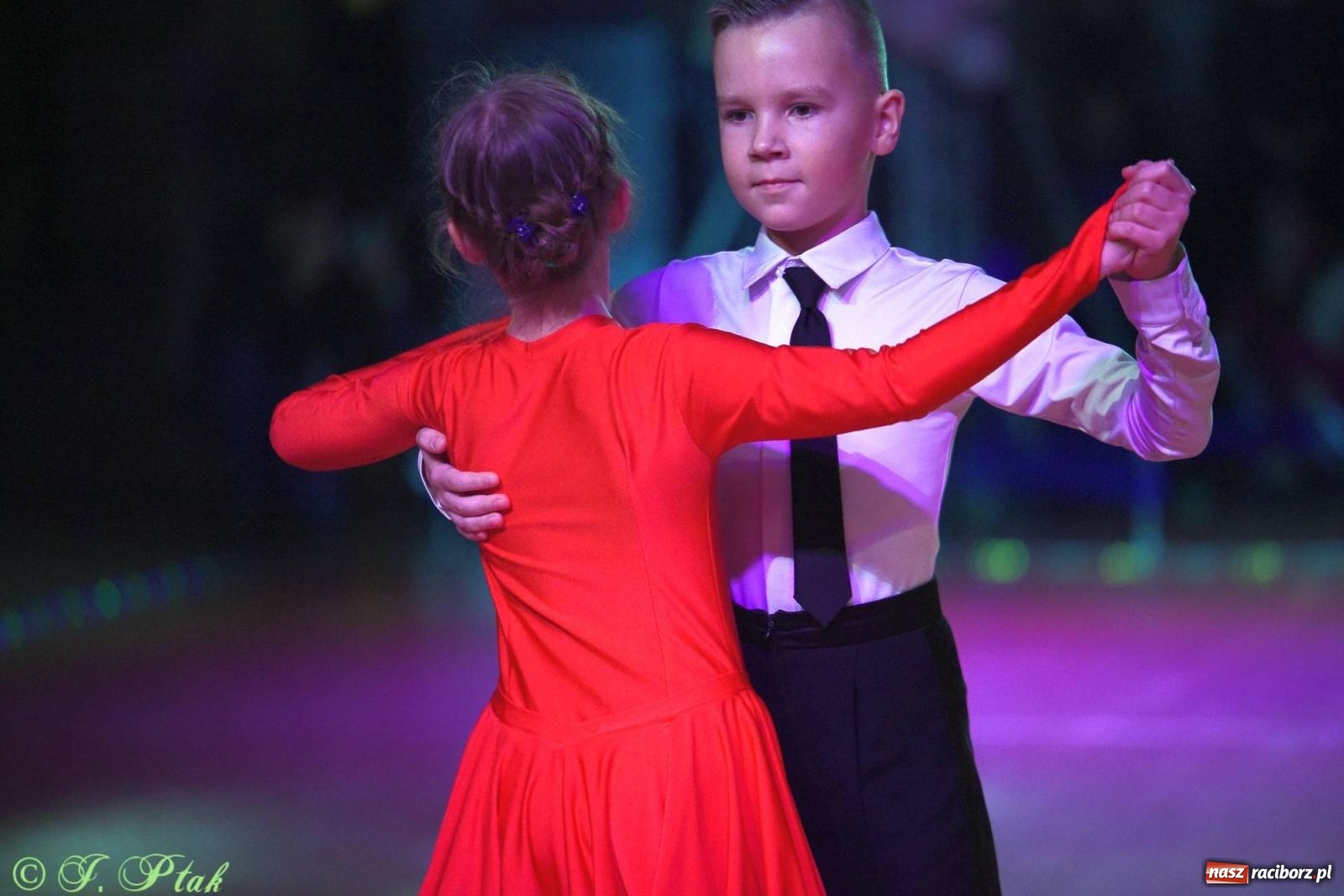 Zdjęcie w galerii na portalu naszraciborz.pl: XVI Karnawałowa Rewia Tańca w Raciborzu - dzień drugi [FOTO i WIDEO] wiadomości z regionu