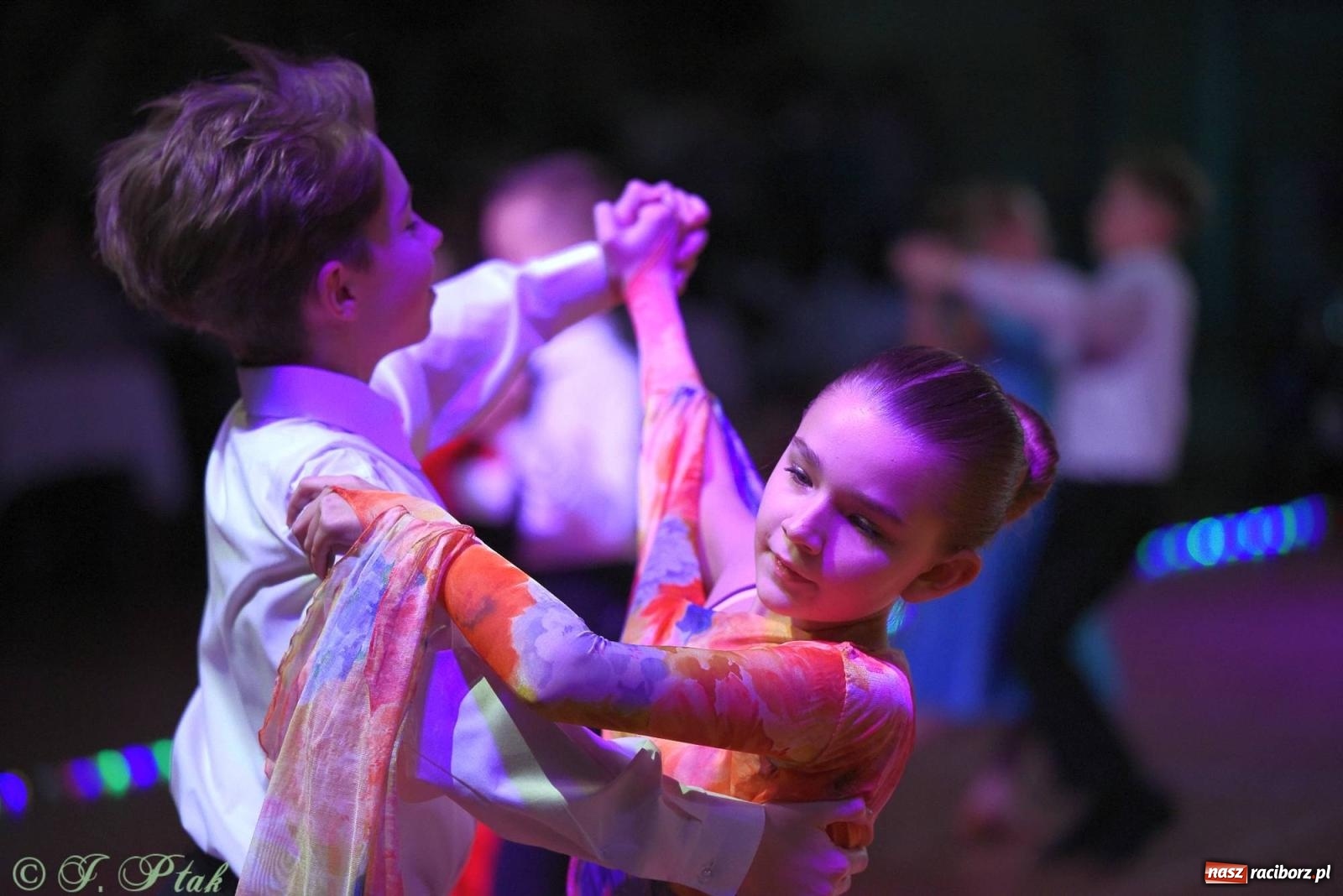 Zdjęcie w galerii na portalu naszraciborz.pl: XVI Karnawałowa Rewia Tańca w Raciborzu - dzień drugi [FOTO i WIDEO] wiadomości z regionu