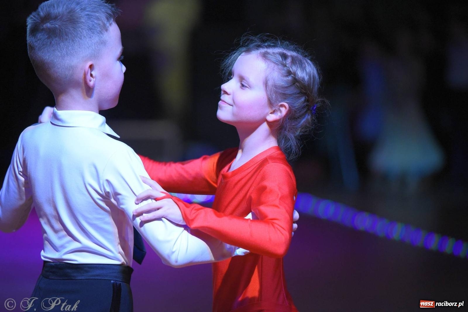 Zdjęcie w galerii na portalu naszraciborz.pl: XVI Karnawałowa Rewia Tańca w Raciborzu - dzień drugi [FOTO i WIDEO] wiadomości z regionu