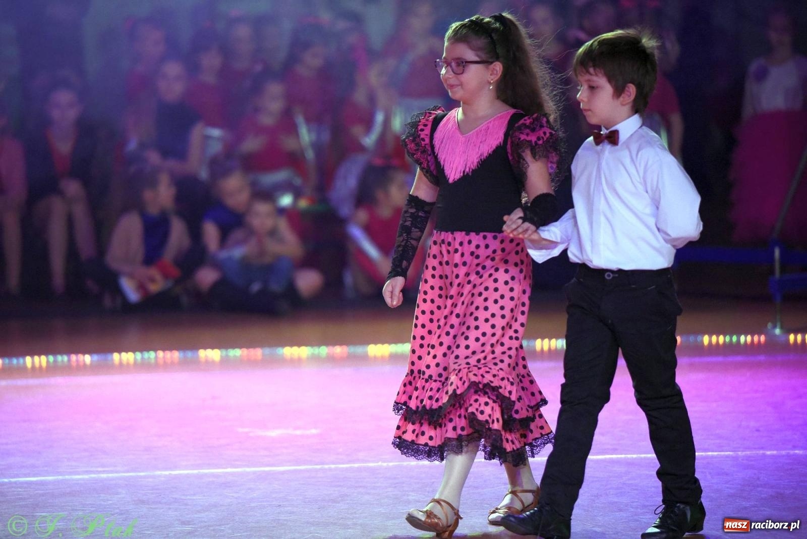 Zdjęcie w galerii na portalu naszraciborz.pl: XVI Karnawałowa Rewia Tańca w Raciborzu - dzień drugi [FOTO i WIDEO] wiadomości z regionu