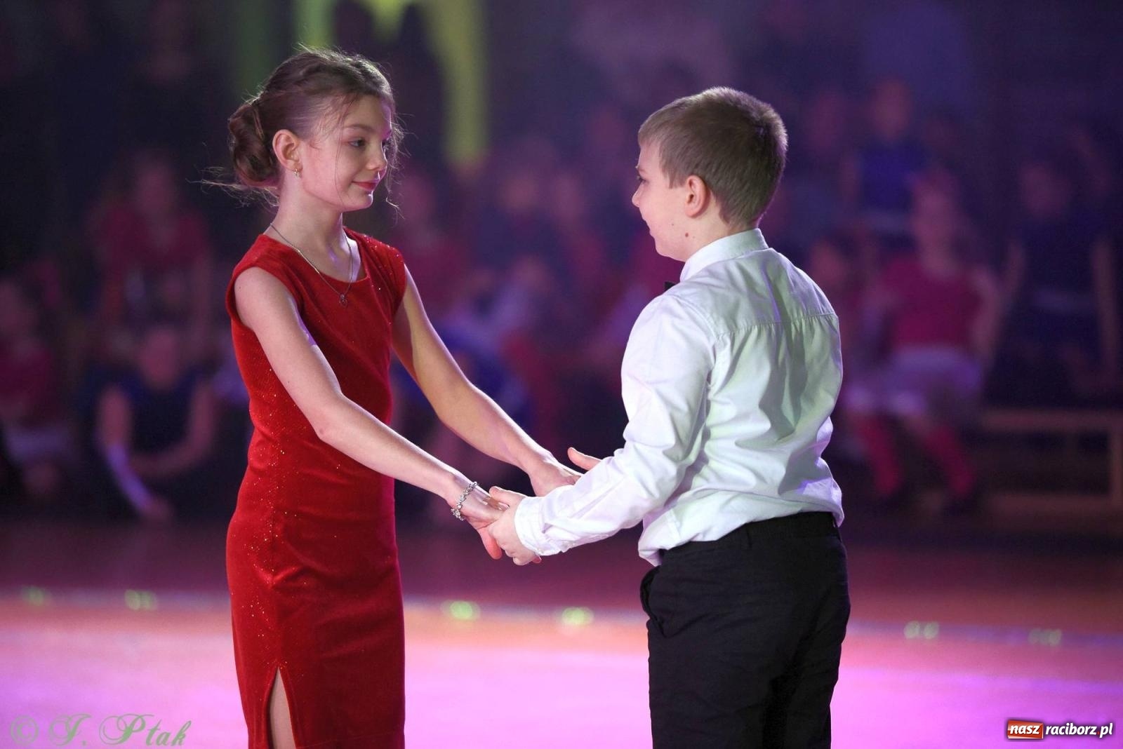 Zdjęcie w galerii na portalu naszraciborz.pl: XVI Karnawałowa Rewia Tańca w Raciborzu - dzień drugi [FOTO i WIDEO] wiadomości z regionu