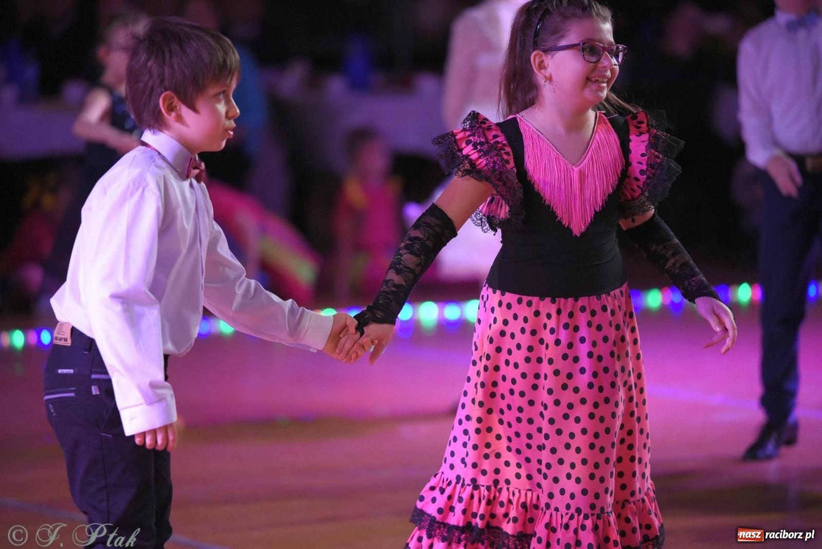 Zdjęcie w galerii na portalu naszraciborz.pl: XVI Karnawałowa Rewia Tańca w Raciborzu - dzień drugi [FOTO i WIDEO] wiadomości z regionu