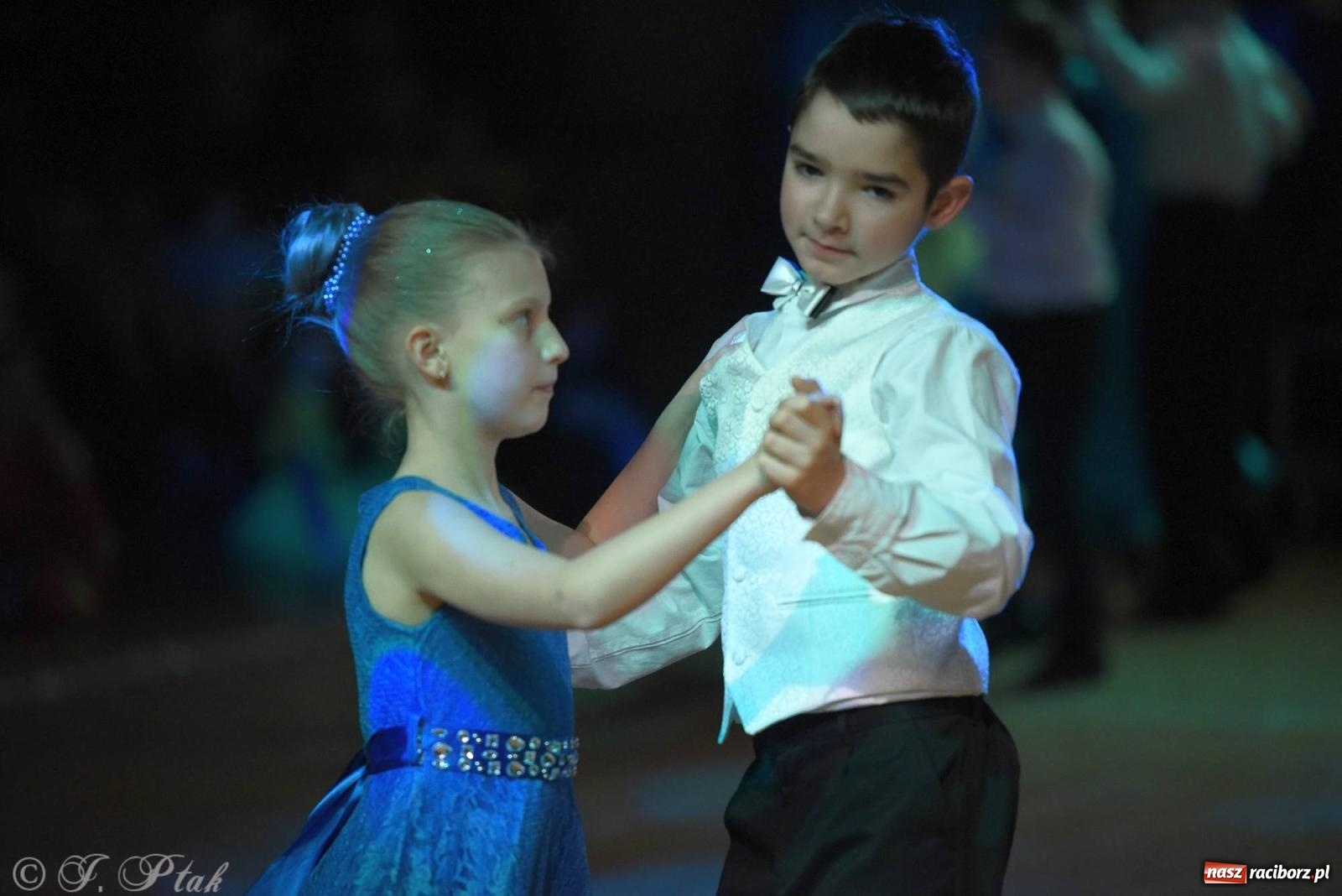 Zdjęcie w galerii na portalu naszraciborz.pl: XVI Karnawałowa Rewia Tańca w Raciborzu - dzień drugi [FOTO i WIDEO] wiadomości z regionu