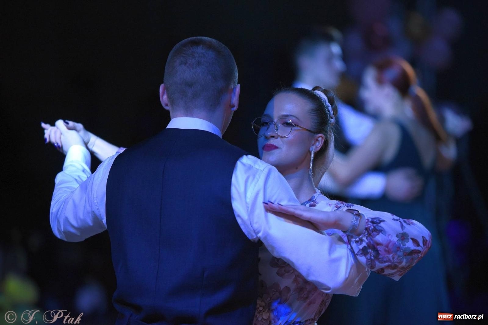 Zdjęcie w galerii na portalu naszraciborz.pl: XVI Karnawałowa Rewia Tańca w Raciborzu - dzień drugi [FOTO i WIDEO] wiadomości z regionu