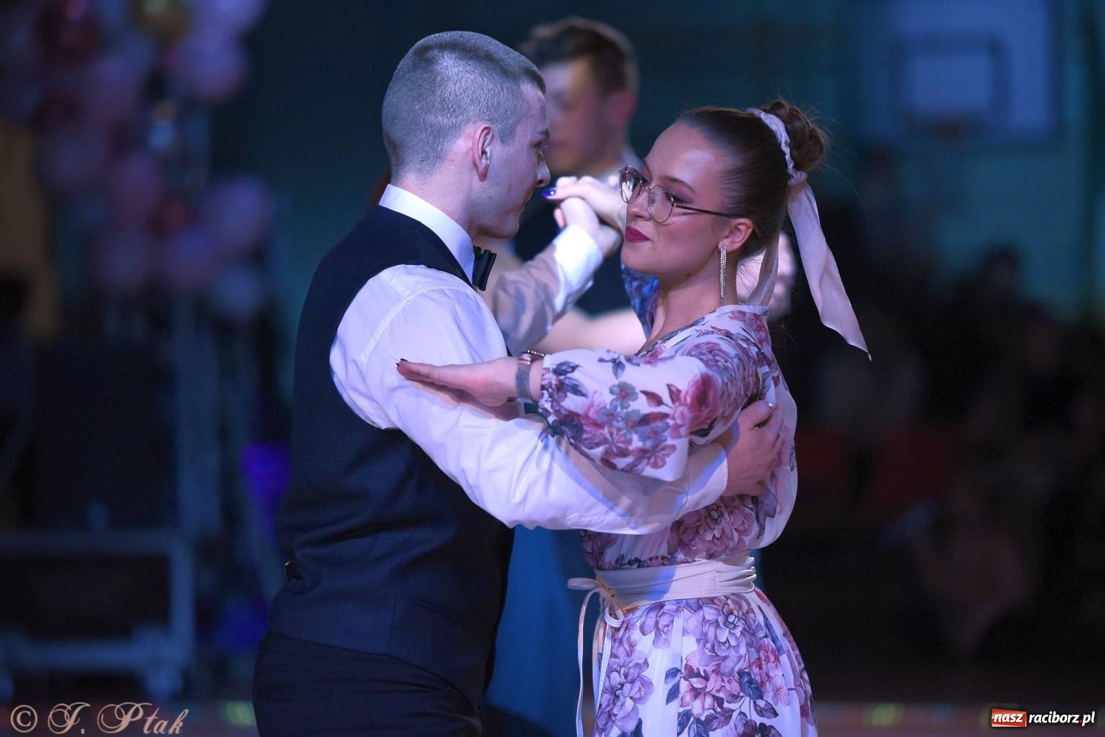 Zdjęcie w galerii na portalu naszraciborz.pl: XVI Karnawałowa Rewia Tańca w Raciborzu - dzień drugi [FOTO i WIDEO] wiadomości z regionu