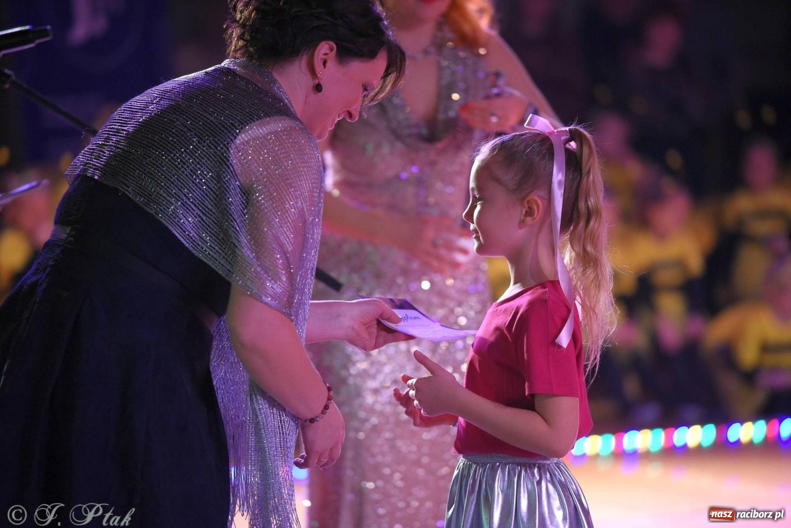 Zdjęcie w galerii na portalu naszraciborz.pl: XVI Karnawałowa Rewia Tańca w Raciborzu - dzień drugi [FOTO i WIDEO] wiadomości z regionu