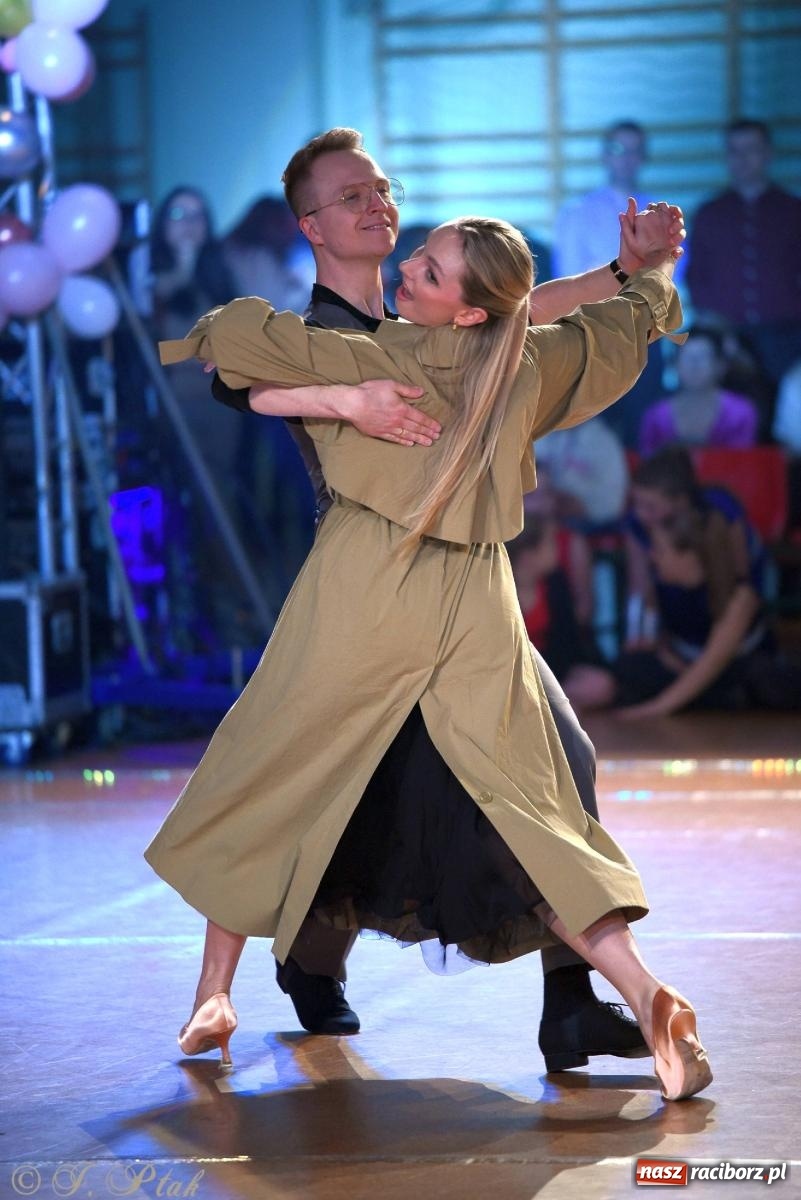 Zdjęcie w galerii na portalu naszraciborz.pl: XVI Karnawałowa Rewia Tańca w Raciborzu - dzień drugi [FOTO i WIDEO] wiadomości z regionu