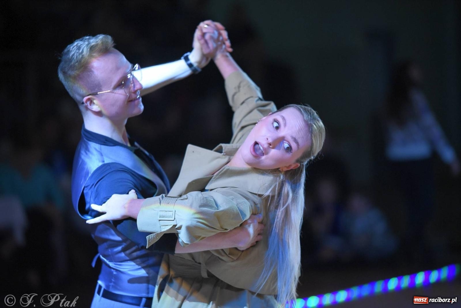 Zdjęcie w galerii na portalu naszraciborz.pl: XVI Karnawałowa Rewia Tańca w Raciborzu - dzień drugi [FOTO i WIDEO] wiadomości z regionu