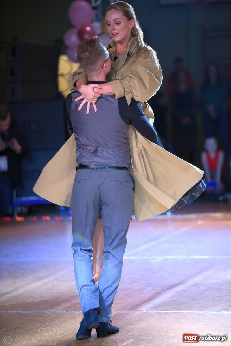 Zdjęcie w galerii na portalu naszraciborz.pl: XVI Karnawałowa Rewia Tańca w Raciborzu - dzień drugi [FOTO i WIDEO] wiadomości z regionu