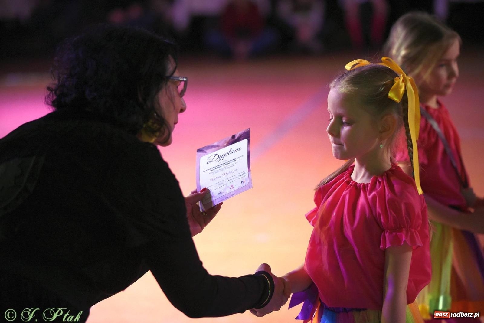 Zdjęcie w galerii na portalu naszraciborz.pl: XVI Karnawałowa Rewia Tańca w Raciborzu - dzień drugi [FOTO i WIDEO] wiadomości z regionu